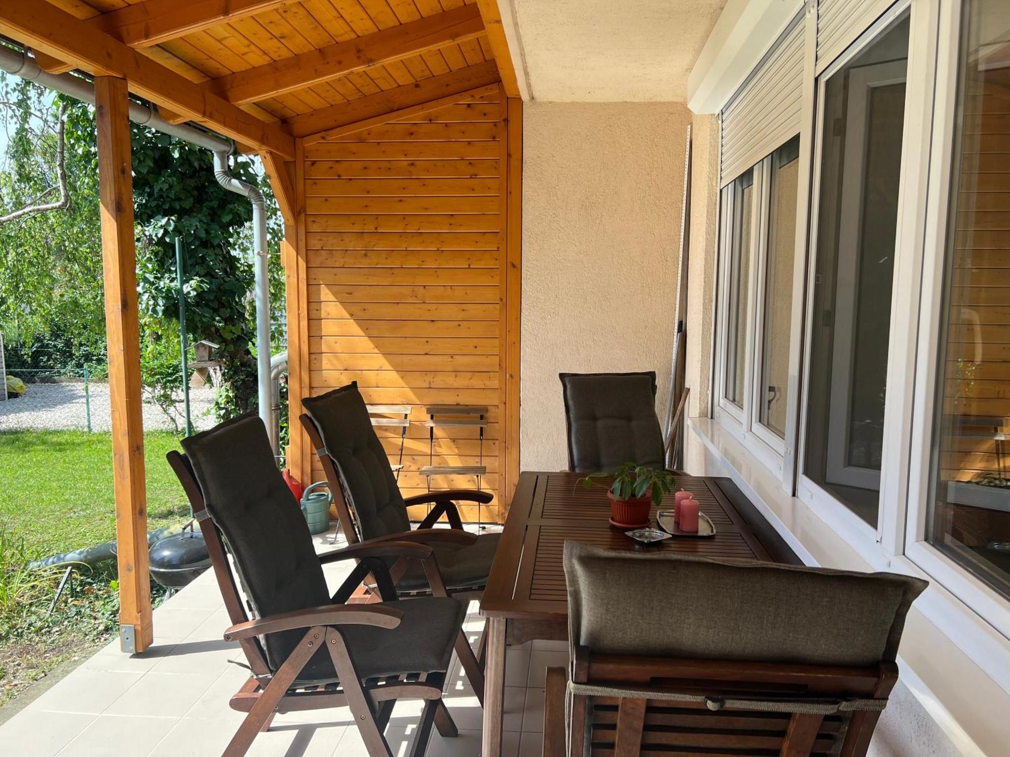 Jo Hely Apartment Balatonalmádi Екстериор снимка